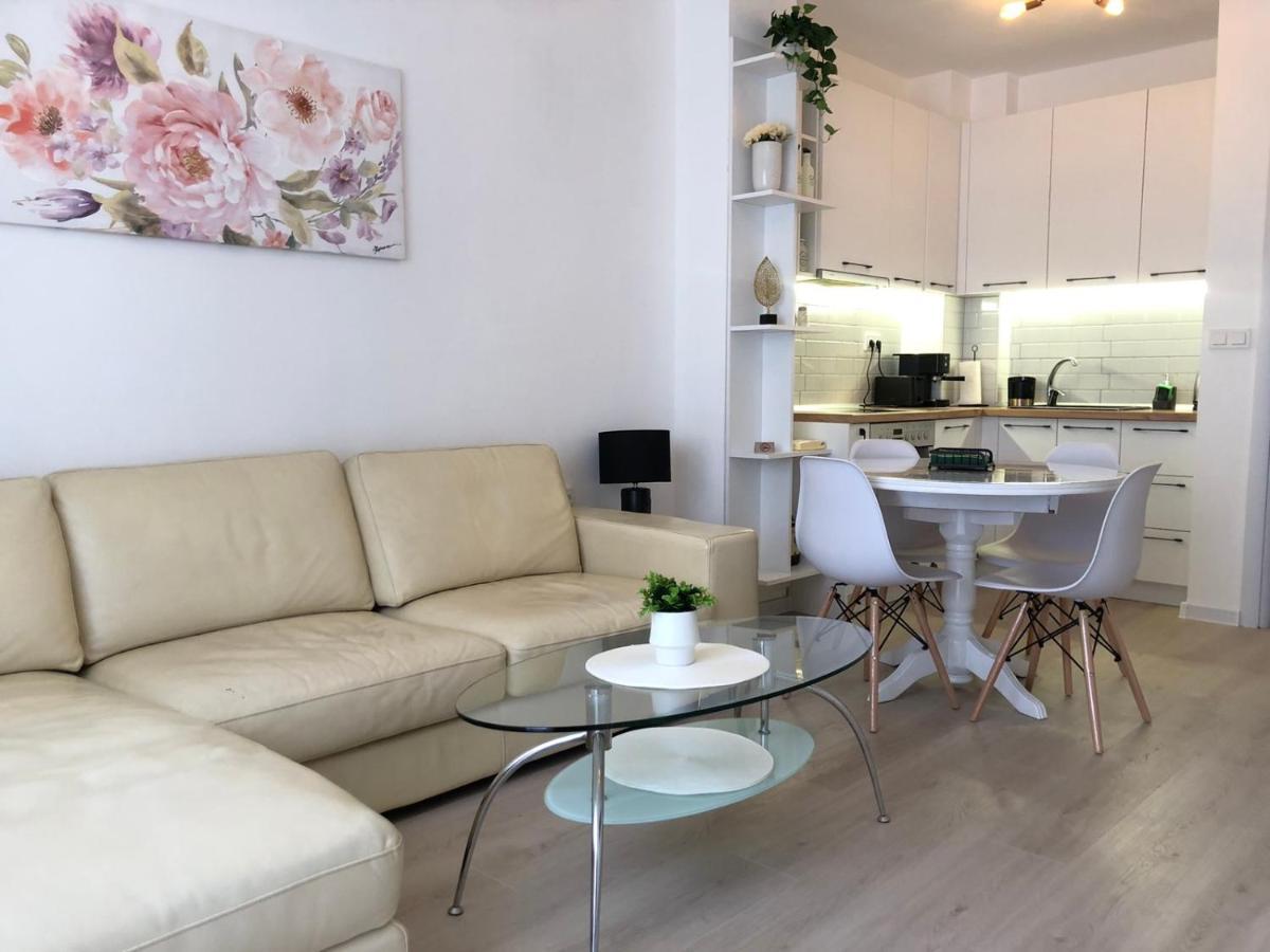 Magnolia Apartment Varna Exterior photo