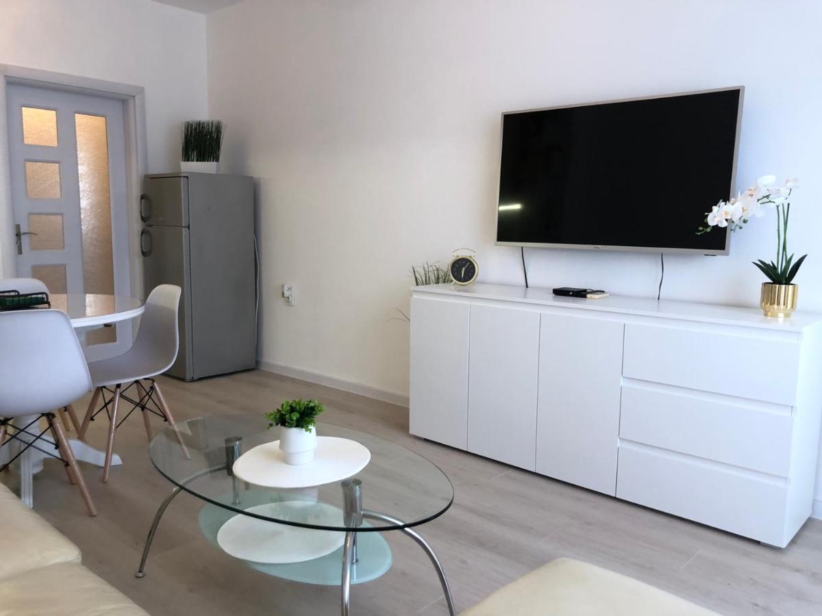 Magnolia Apartment Varna Exterior photo